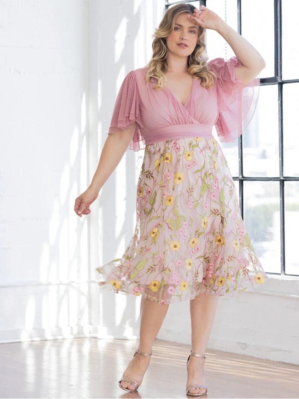 New Plus Size Kiyonna Lillian Embroidered Cocktail Dress in Dawn Garden Size 4X